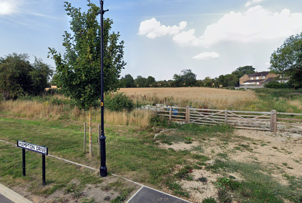 Councillors refuse application to build on Kings Sutton farmland 