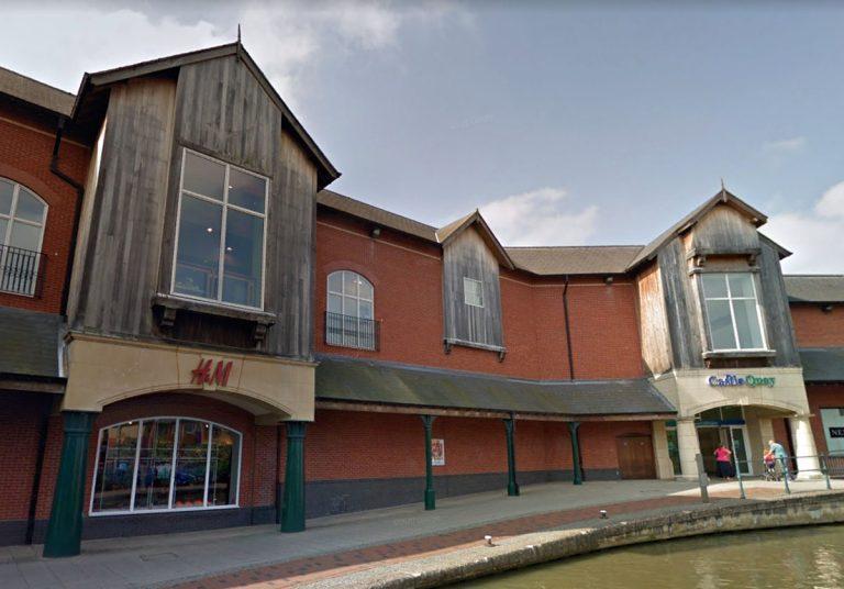H M Castle Quay Closing At The End Of The Month Banbury FM h-m-castle-quay-closing-at-the-end-of-the-month-banbury-fm