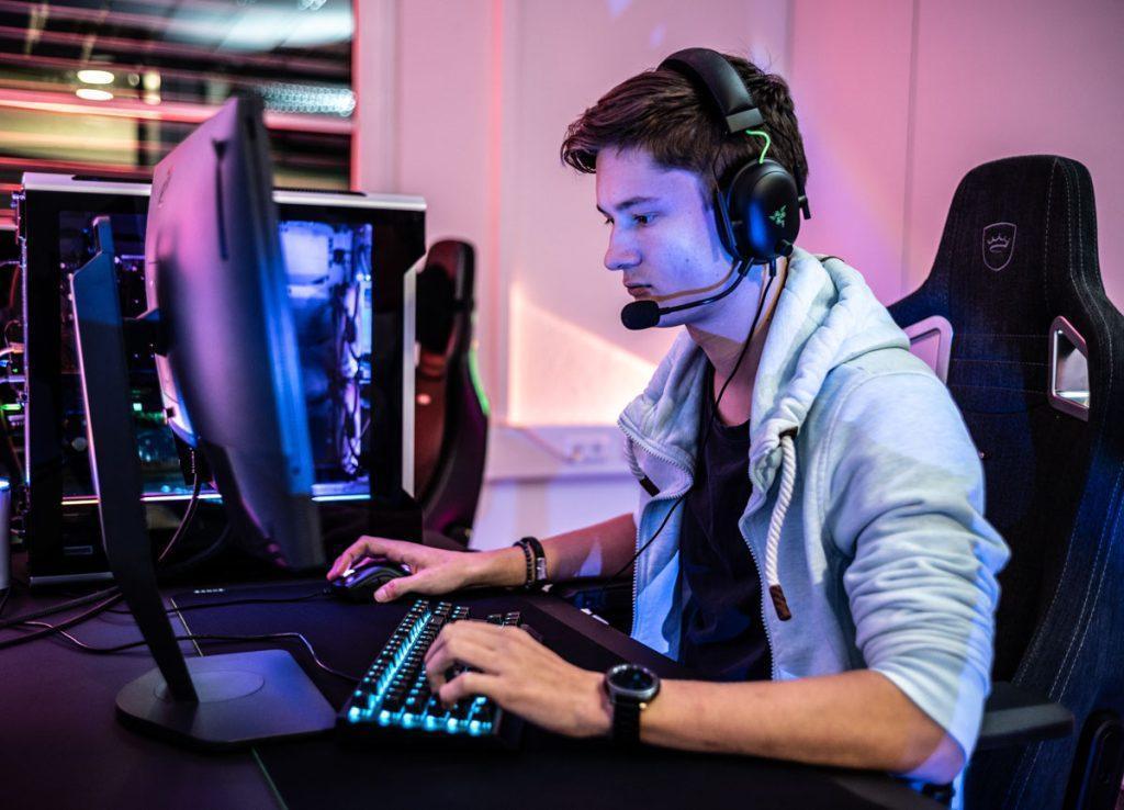 College launches course on competitive gaming, coaching and event ...