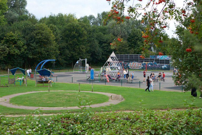 Enjoy Banbury’s open spaces this Love Parks Week Banbury FM