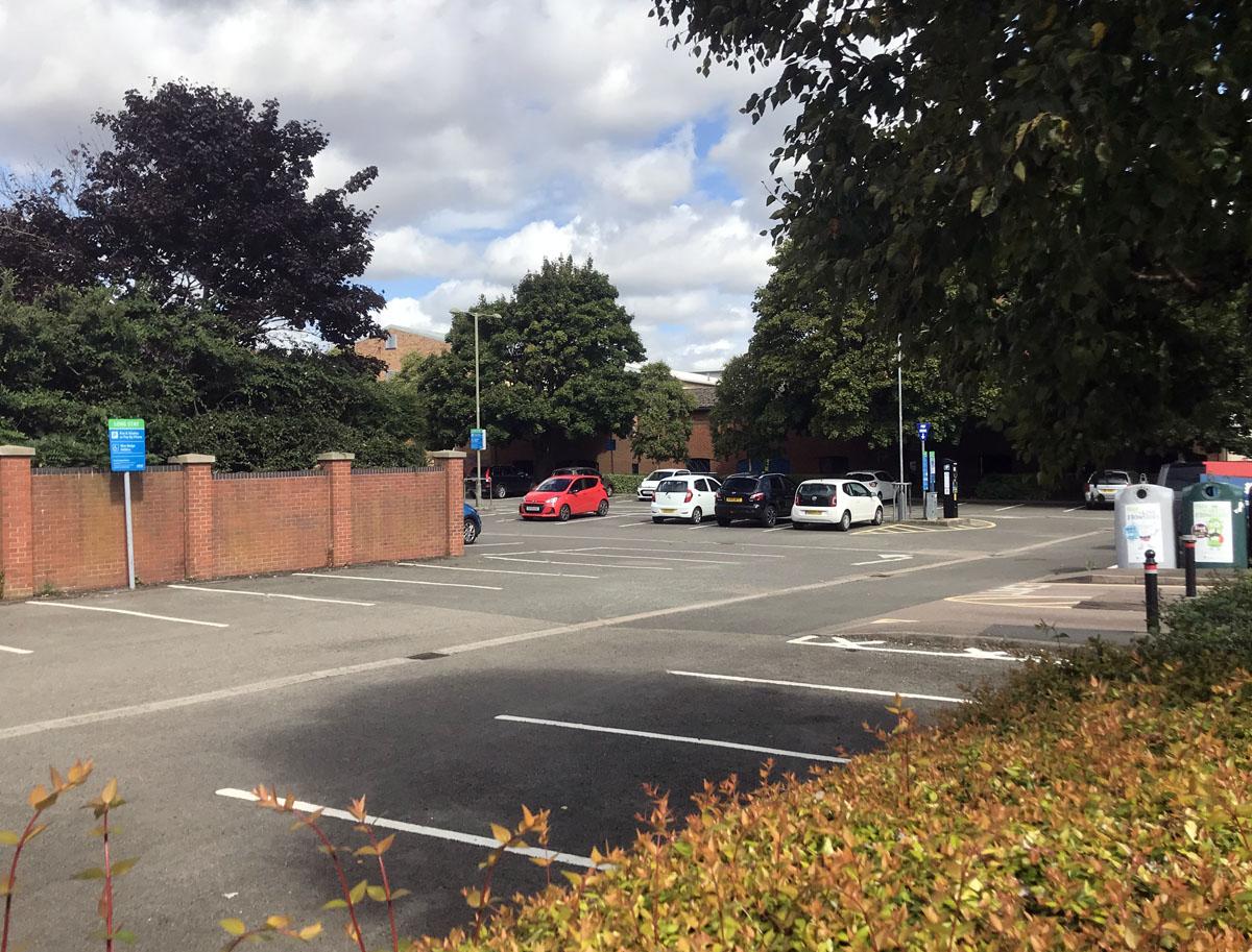 Petition started to allow hour of free parking in Banbury town centre