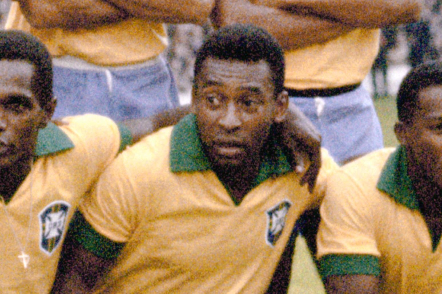 Tribute to Pele: Santos to Add Crown to Club Crest - Footy Headlines